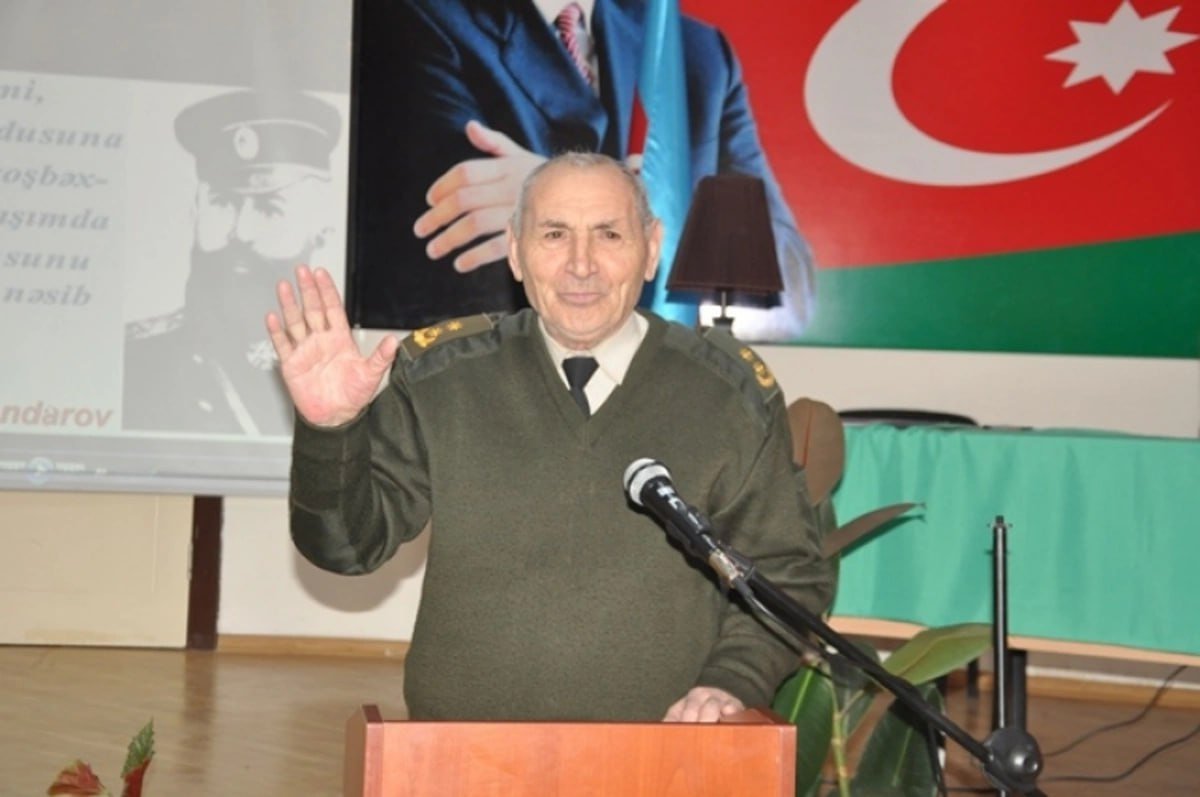 Şəmistan Nəzirli tədbir zamanı qəfil vəfat edib