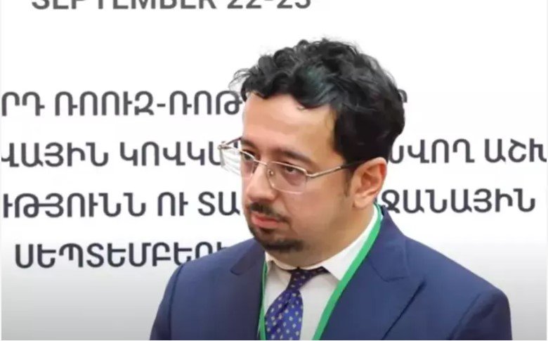 Bakıdan İrəvana gedən analitik açıqladı: Anklavlar məsələsi belə həll oluna bilər