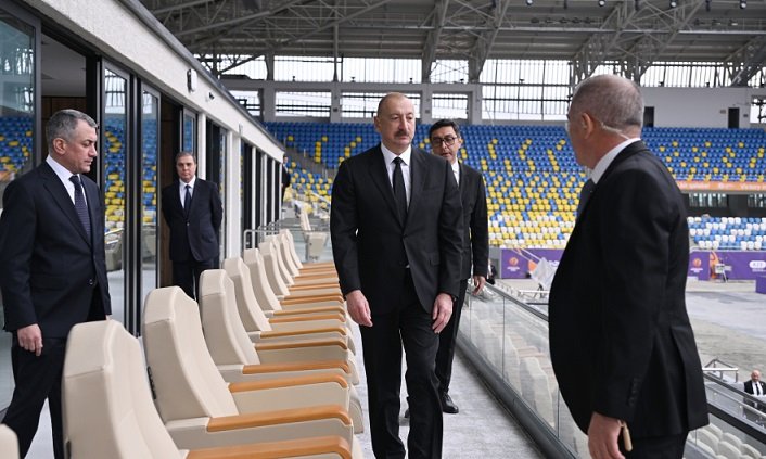 Prezident Gəncə şəhər stadionunun açılışında - FOTO