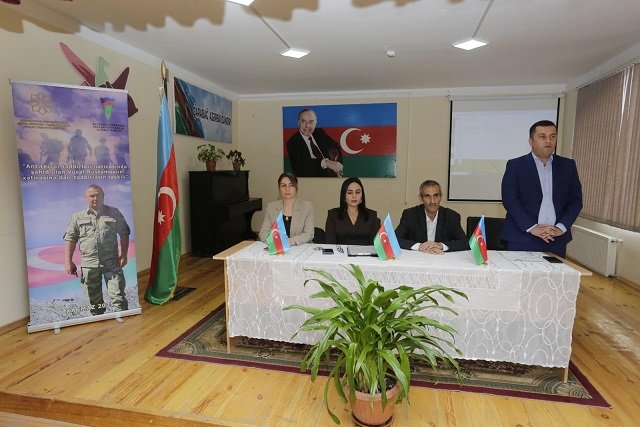 Məktəblilərə şəhid polkovnik-leytenant Vüsal Rüstəmovun döyüş yolundan bəhs edilib - FOTOLAR