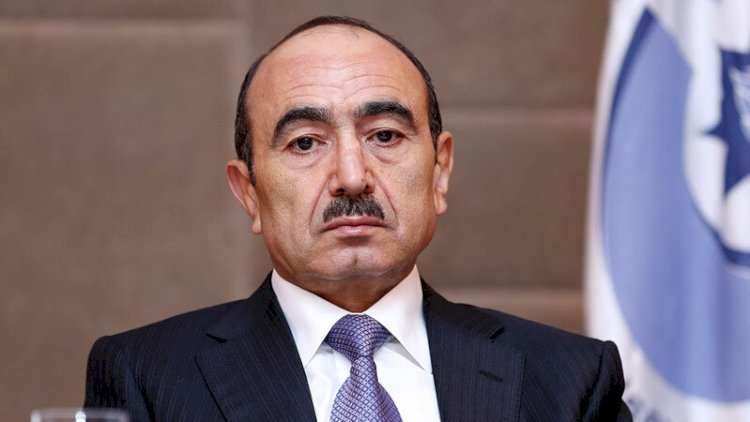 Əli Həsənov: “Ramiz Mehdiyevin mənə nə dəxli var?”