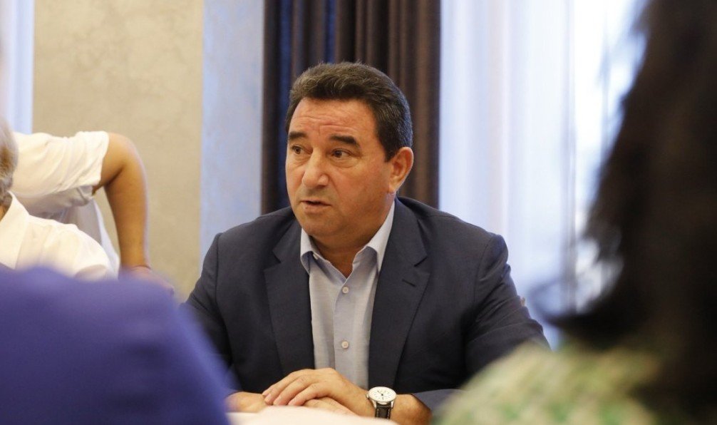 Deputat Səyyad Əliyev ölkədən qaçır?