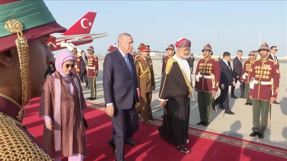 Ərdoğan Körfəz turunun son dayanacağı olan Omana gəldi