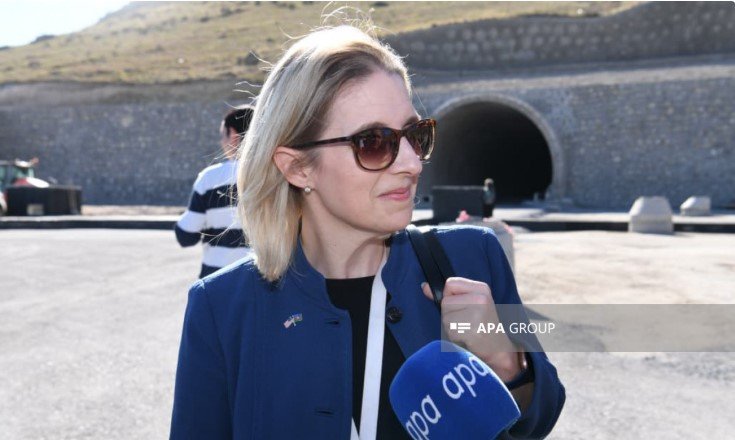 ABŞ-ın müvəqqəti işlər vəkili azad edilmiş ərazilərdəki irəliləyişdən çox məmnundur