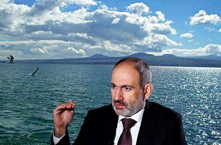 “Sevan” yoxdur, Göyçə var - Paşinyandan sonra Mirzoyan da Əliyevi müdafiə etdi