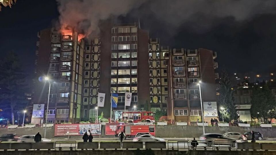 Qocalar evində dəhşətli yanğın: Çoxlu ölü var