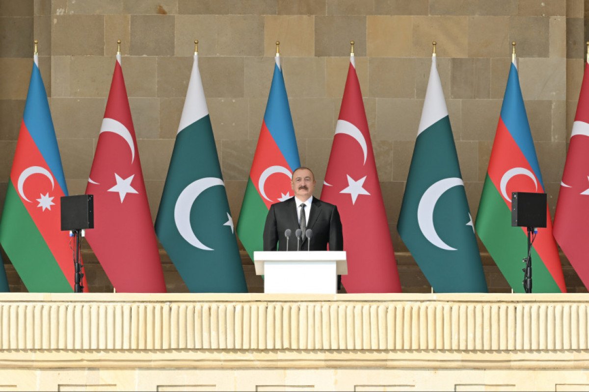 Prezident: “İndi təcridxanada Azərbaycan çayı içirlər”