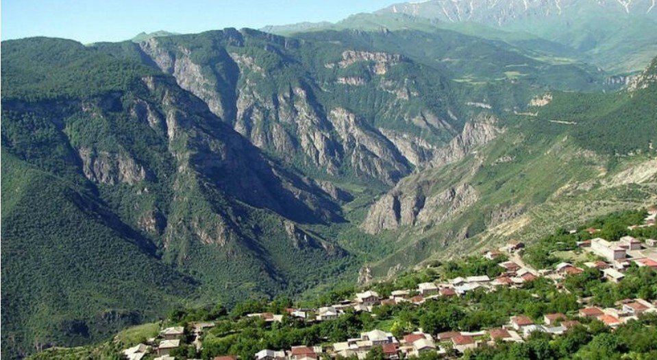 Həsənriz kəndinə növbəti köç karvanı yola salınıb