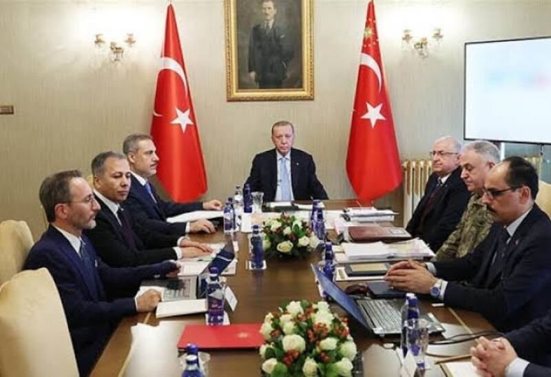 Ərdoğan Rusiya və Ukraynaya görə təhlükəsizlik şurasını topladı