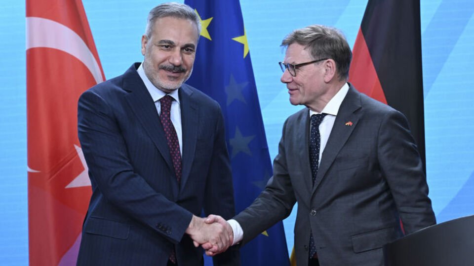 Hakan Fidan almaniyalı həmkarı ilə görüşdü