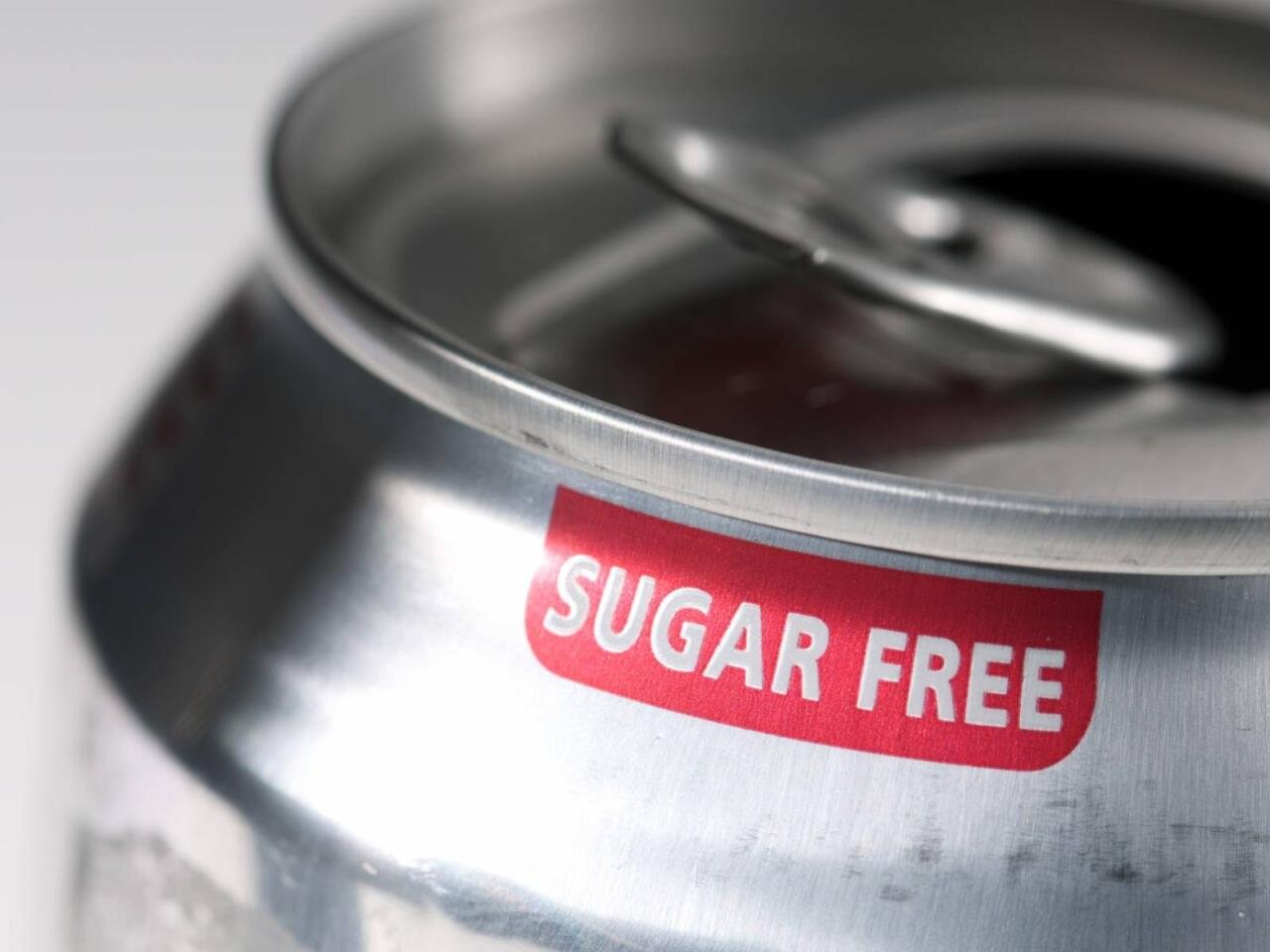 Ziyansız kimi görünüb, zəhər saçan içkilər açıqlandı