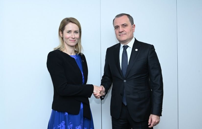 Ceyhun Bayramov Kaya Kallasla regional məsələləri müzakirə etdi