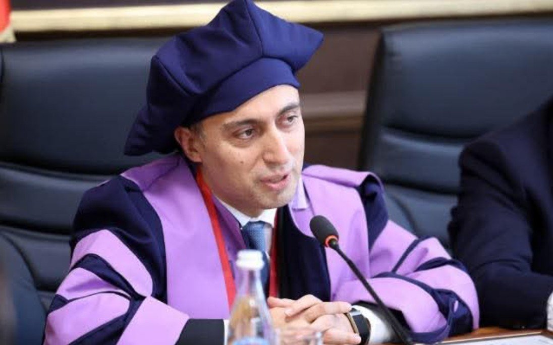 Emin Əmrullayev fəxri doktor oldu - FOTO