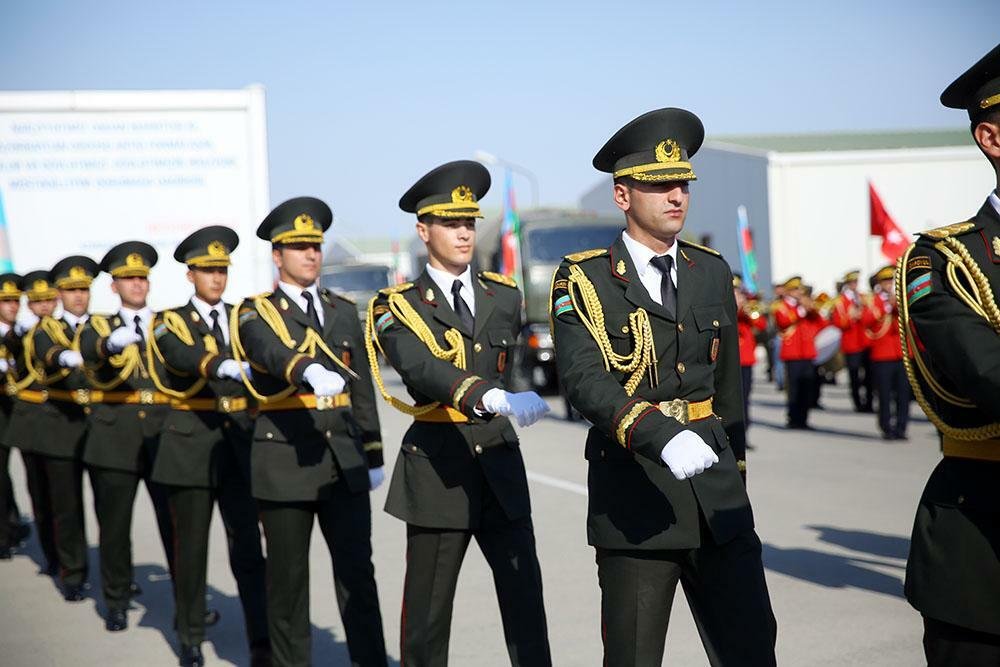 Bu hərbçilərin xidmət müddəti 6 ay azaldılacaq