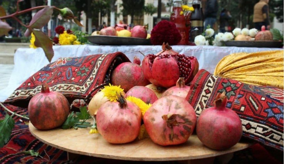 Bu il nar niyə bahadır? - İstehsalçı da uduzur, alıcı da...