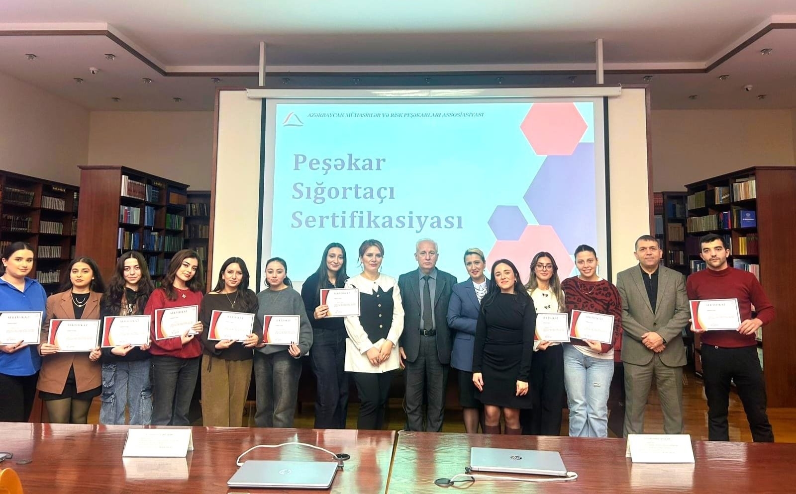 Bakı Biznes Universitetində sığorta və risk mədəniyyətinə dair növbəti maarifləndirici görüş - FOTOLAR