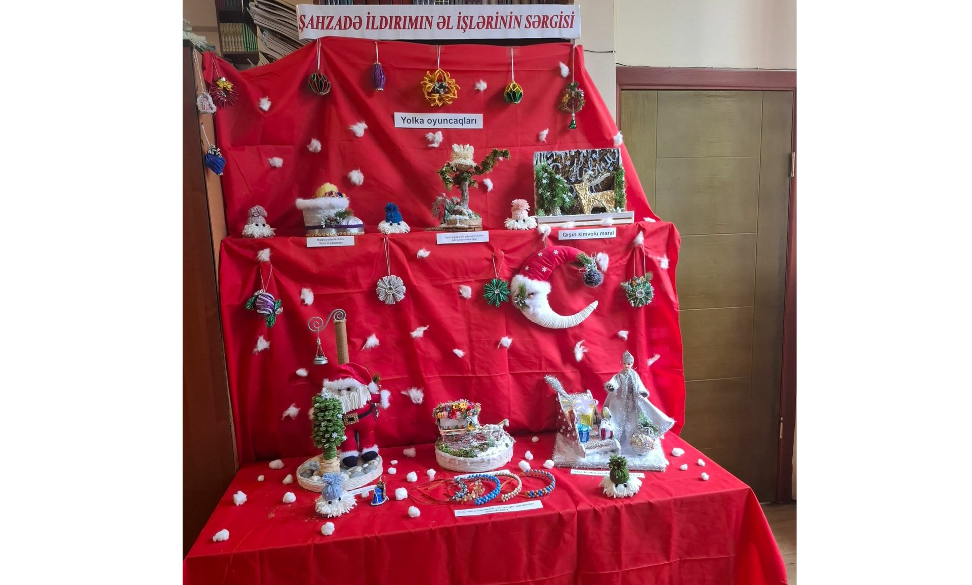 Kitabxanada Fəxri oxucunun Yeni ilə həsr olunmuş sərgisi açıldı