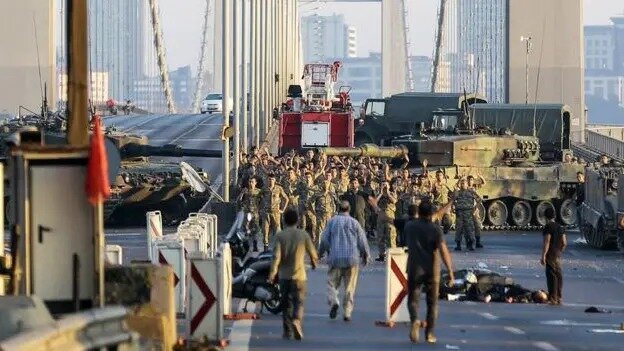 Türkiyədə kütləvi həbslər: 160 nəfər saxlanıldı