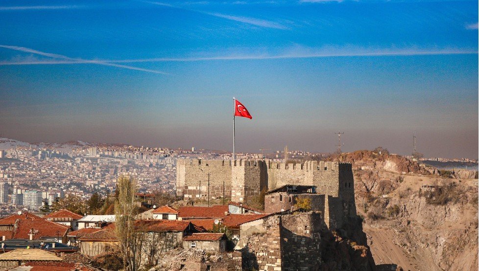 Regionda gərginlik pik həddə – Türkiyə dağıdıcı müharibəyə sürüklənir?