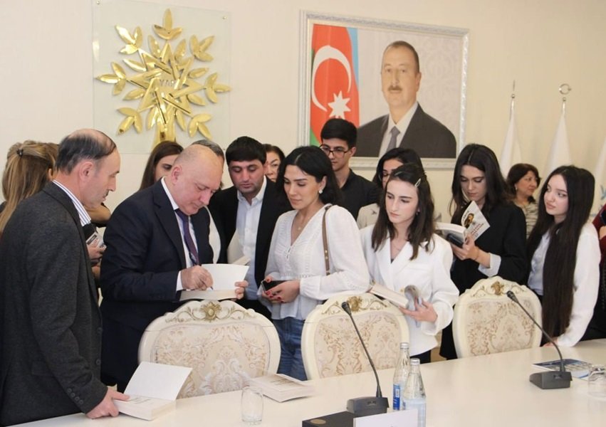 “İrəvanda xal qalmadı”nın ilk təqdimatı baş tutdu