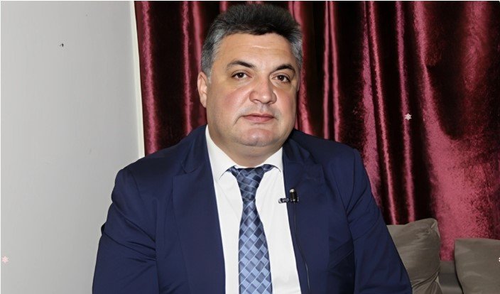 Qayadan aşan maşındakılar Namiq Mənanın qızı və ailəsi imiş