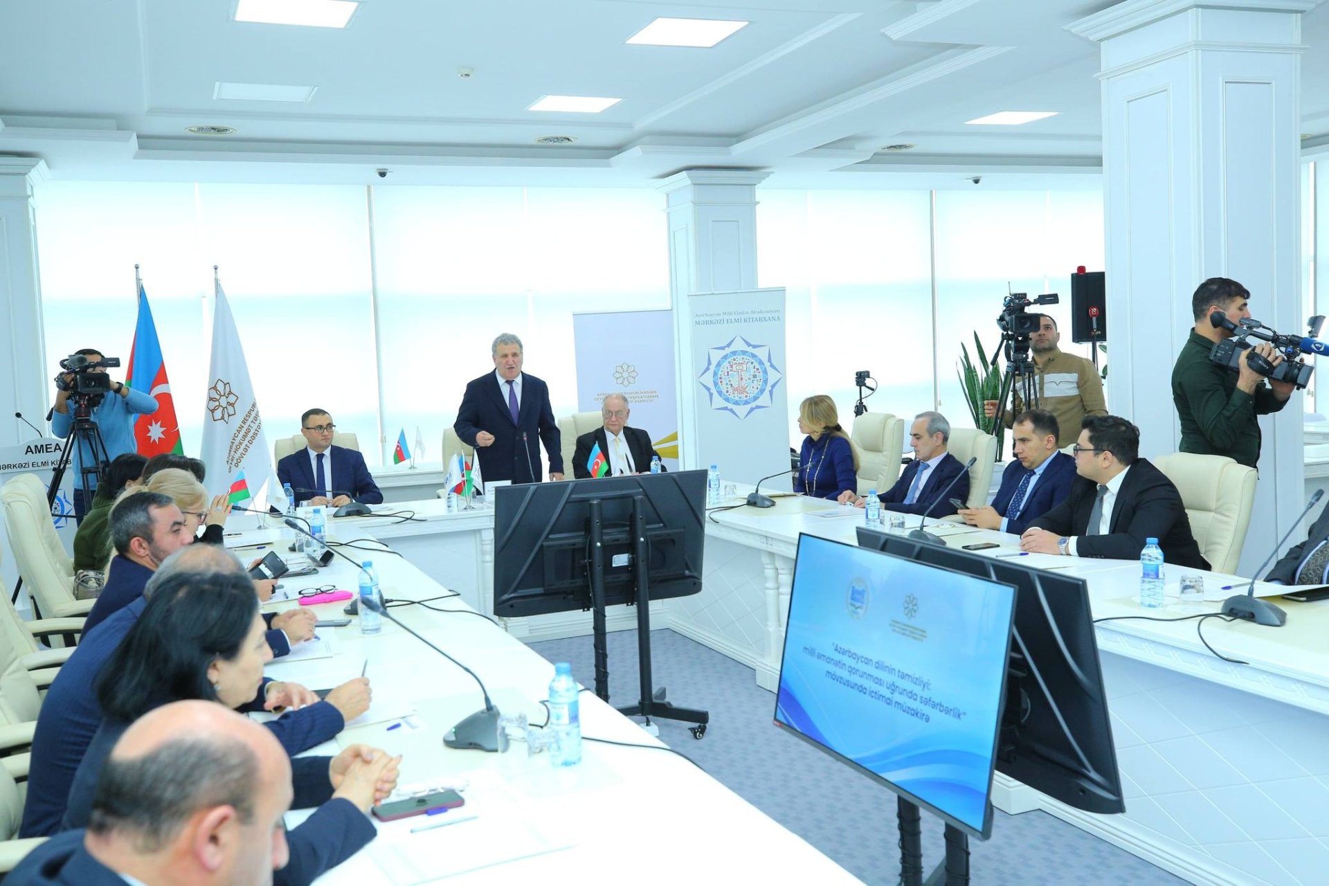 QHT Agentliyi ilə AMEA-nın birgə DİL MÜZAKİRƏSİ - Milli əmanətin qorunması - FOTOLAR