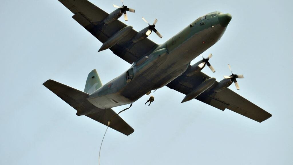 Ermənistan üzərindən uçan təyyarə Bakıya kimi gətirdi?