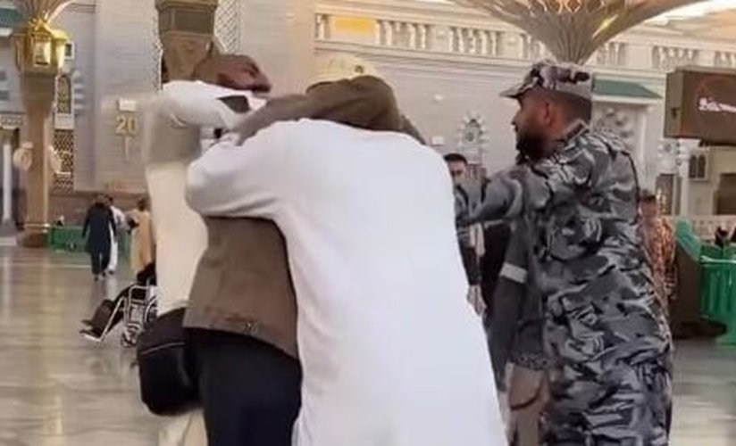 Cənnətə göndərmək üçün atasını boğmaq istədi - Video