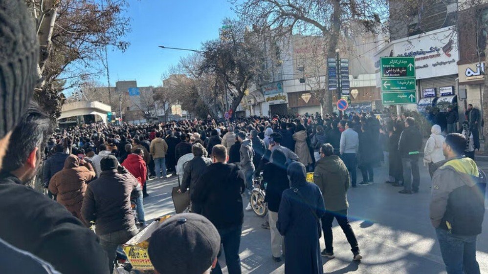 Təbrizə ordu yeridildi: Vəliəsr tam “ələ keçdi”