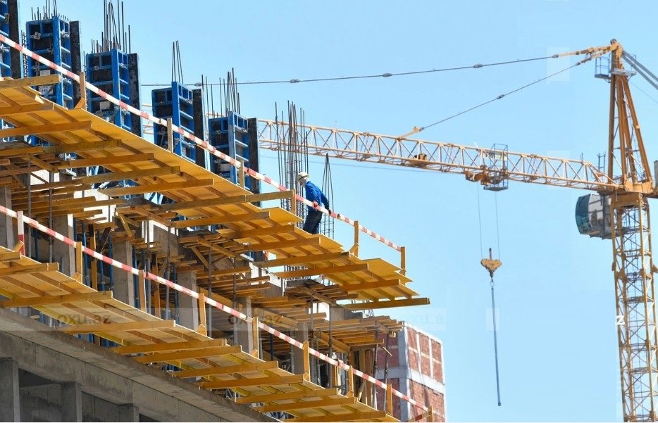 Tikintisi yarımçıq qalan binalar: mənzil alanların aqibəti necə olacaq? – VİDEO