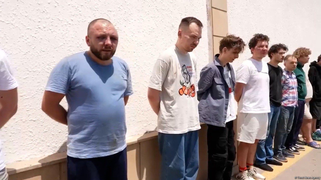 Bakıda saxlanılan Rusiya vətəndaşları ilə bağlı QƏRAR VERİLDİ