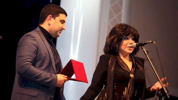 Həbsdə olan məşhur bəstəkar azad edildi