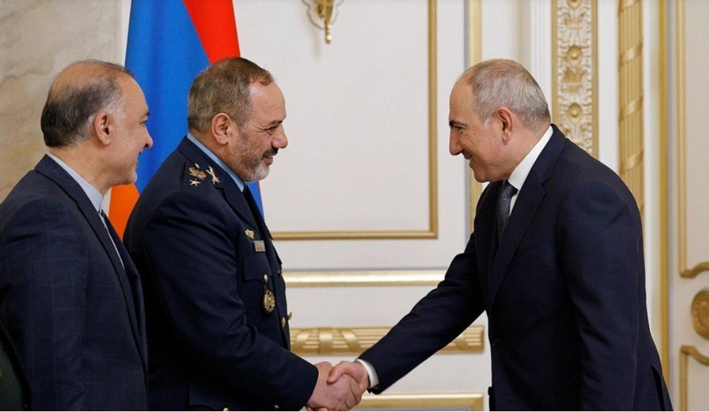 Paşinyan İranın “qırmızı xətti”ni keçdi – Seçkiqabağı GƏRGİNLİK