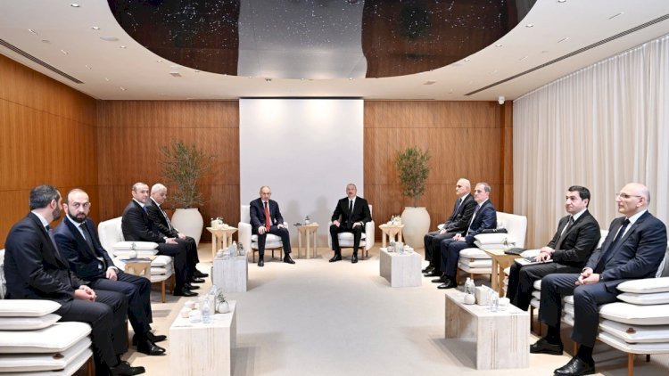 Əbu-Dabi danışıqlarında iştirak edən rəsmilərin adları - SİYAHI