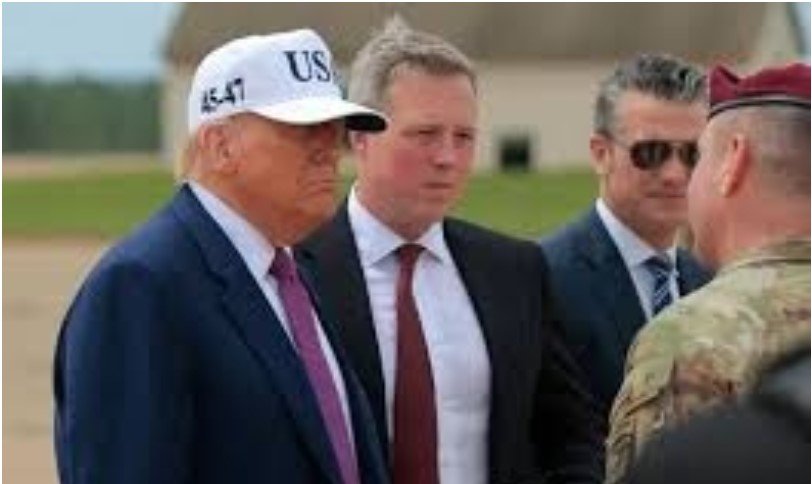 Tramp mühüm danışıqlara hərbçiləri niyə göndərir?