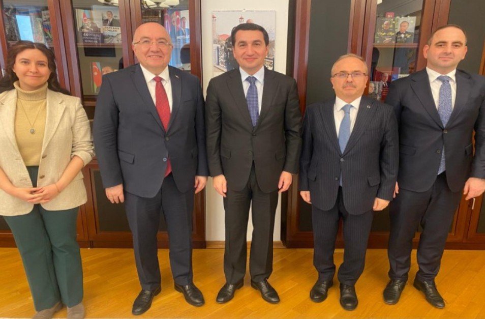 Azərbaycan-Türkiyə əlaqələri müzakirə edildi