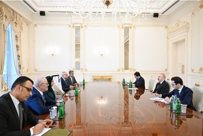İlham Əliyev Ərəb Parlamentinin prezidentini qəbul etdi