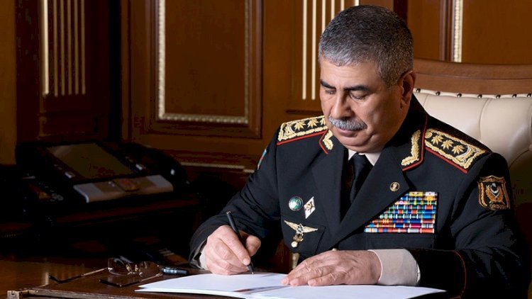 Zakir Həsənov onu işdən çıxardı - FOTO