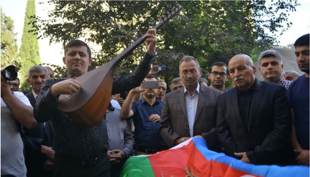 Tabut üstündə SAZ havası – Hər vəsiyyət icra olunmalıdırmı?