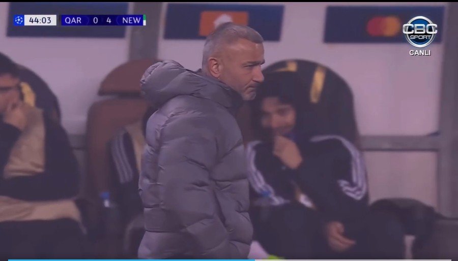 Hamının əsəbiləşdiyi anda “Qarabağ”ın futbolçusu nəyə gülürdü? - VİDEO