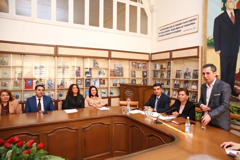 "Ulduz" jurnalının Türk dünyası sayı təqdim olunub - Fotolar