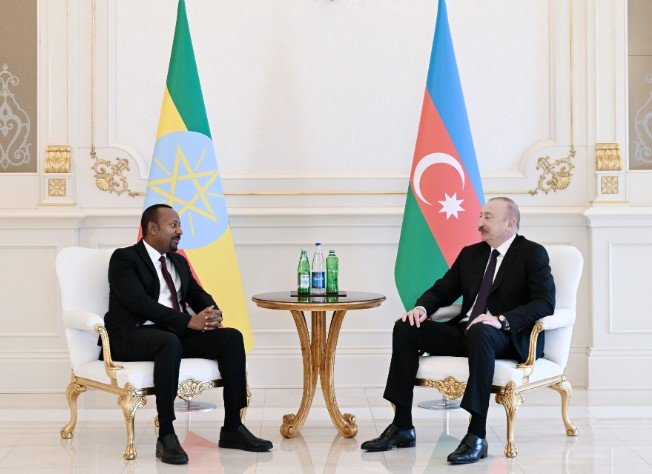 İlham Əliyevin Efiopiyanın Baş naziri ilə təkbətək görüşü keçirildi - FOTO