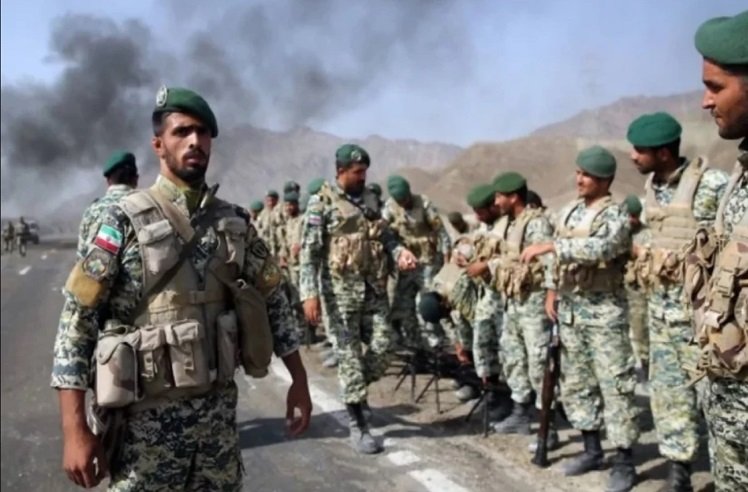 Tramp SEPAH-ı təslim olmağa çağırıb: Silahı yerə qoyun, yoxsa ölümlə üzləşəcəksiniz