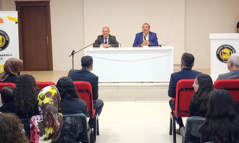 “Uçaq qaçırmağ”ın bədəli və ya “Altaylardan Hazara” 28-ci Uluslararası Şeir Axşamlarından geriyə qalanlar