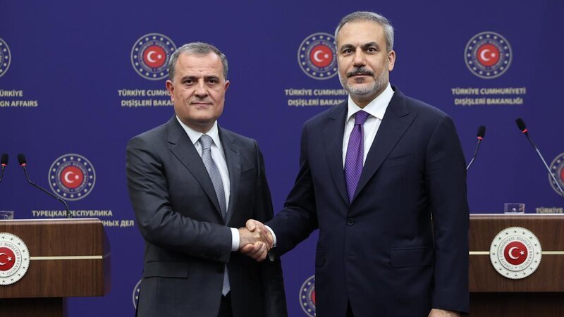 Bayramov Fidanla İranın Naxçıvana hücumunu müzakirə etdi