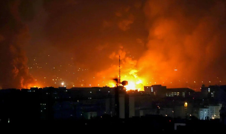 İsrail ordusu Tehrana yeni genişmiqyaslı zərbələrə başladı