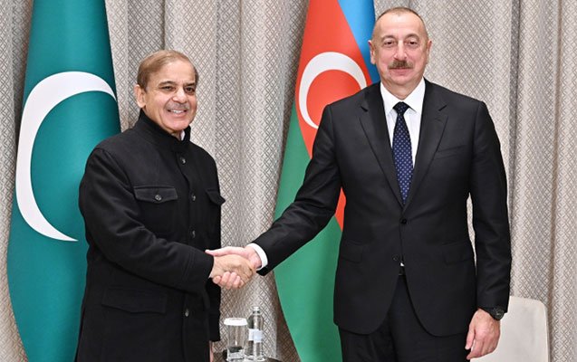 İlham Əliyev Şahbaz Şərifi təbrik etdi