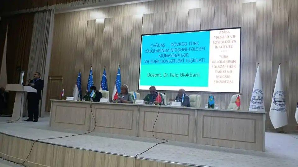Dosent Faiq Ələkbərli Özbəkistanda Türk xalqlarında mədəni-fəlsəfi münasibətlər mövzusunda məruzə edib