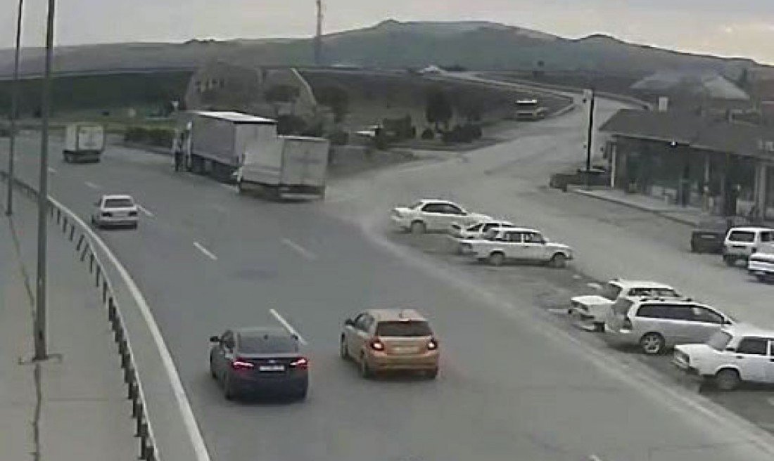 Ələt istiqamətində sürücülər üçün "tələ" - onlarla avtomobil yollarda qalıb