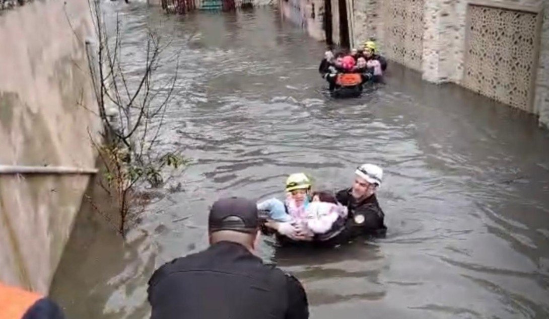 Keşləni su basdı - Sakinlər təxliyə edildi